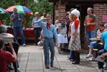 Retro módní přehlídka 60. a 70. léta 